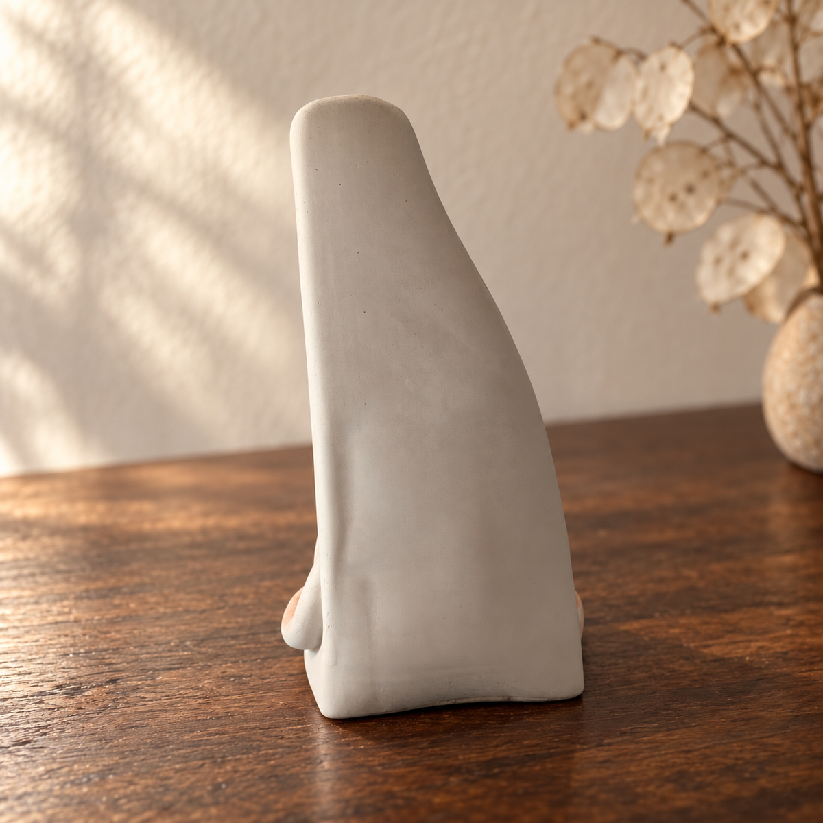 Plain outer book support and base