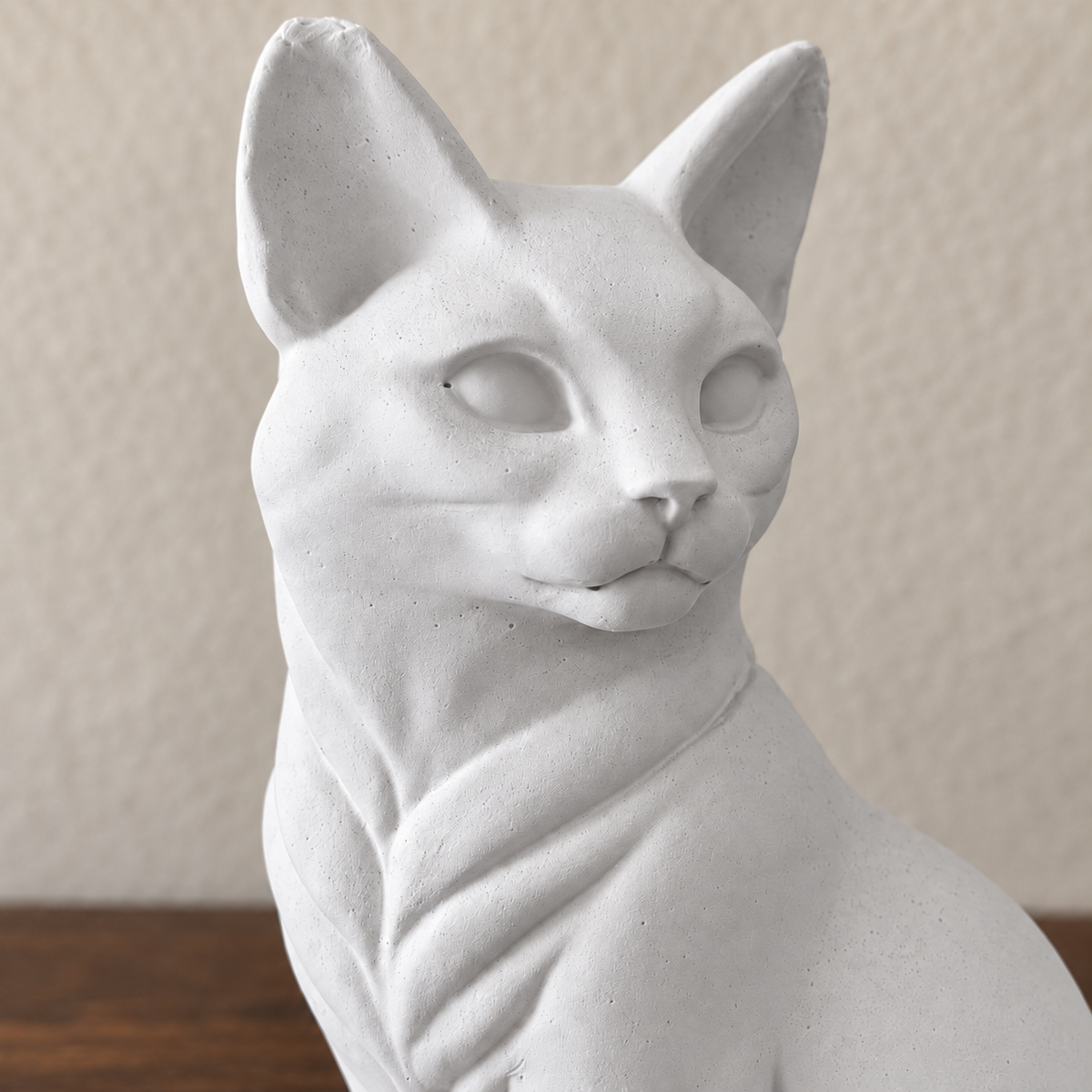 Chalk off-white personalised cat urn: face and finish detail