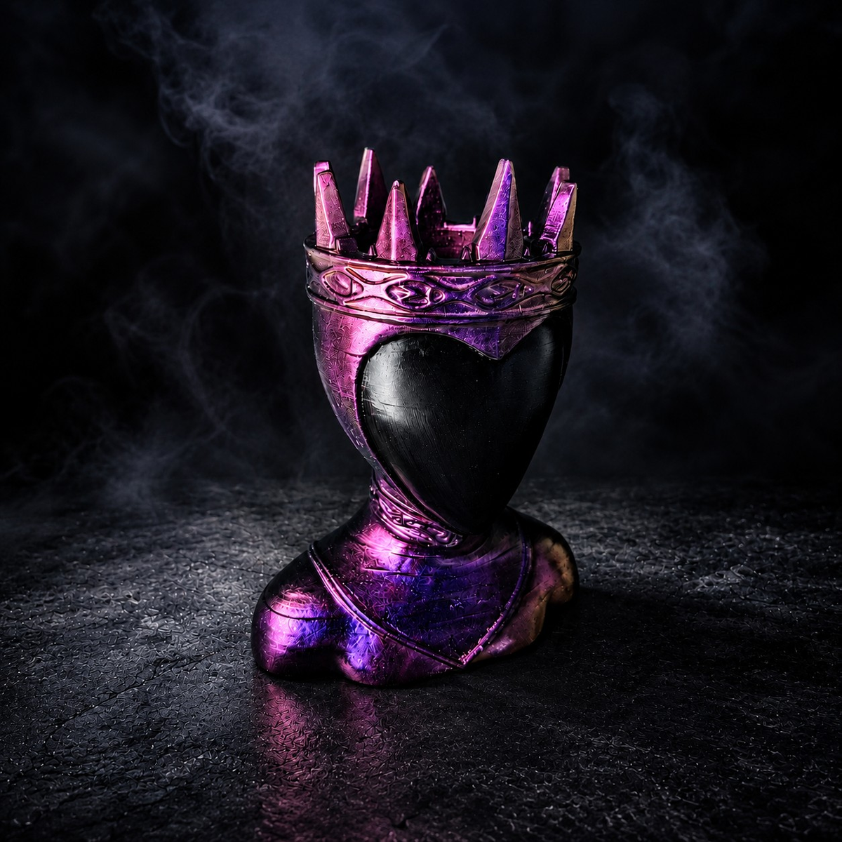 Queen gothic bust planter front view with crown rim